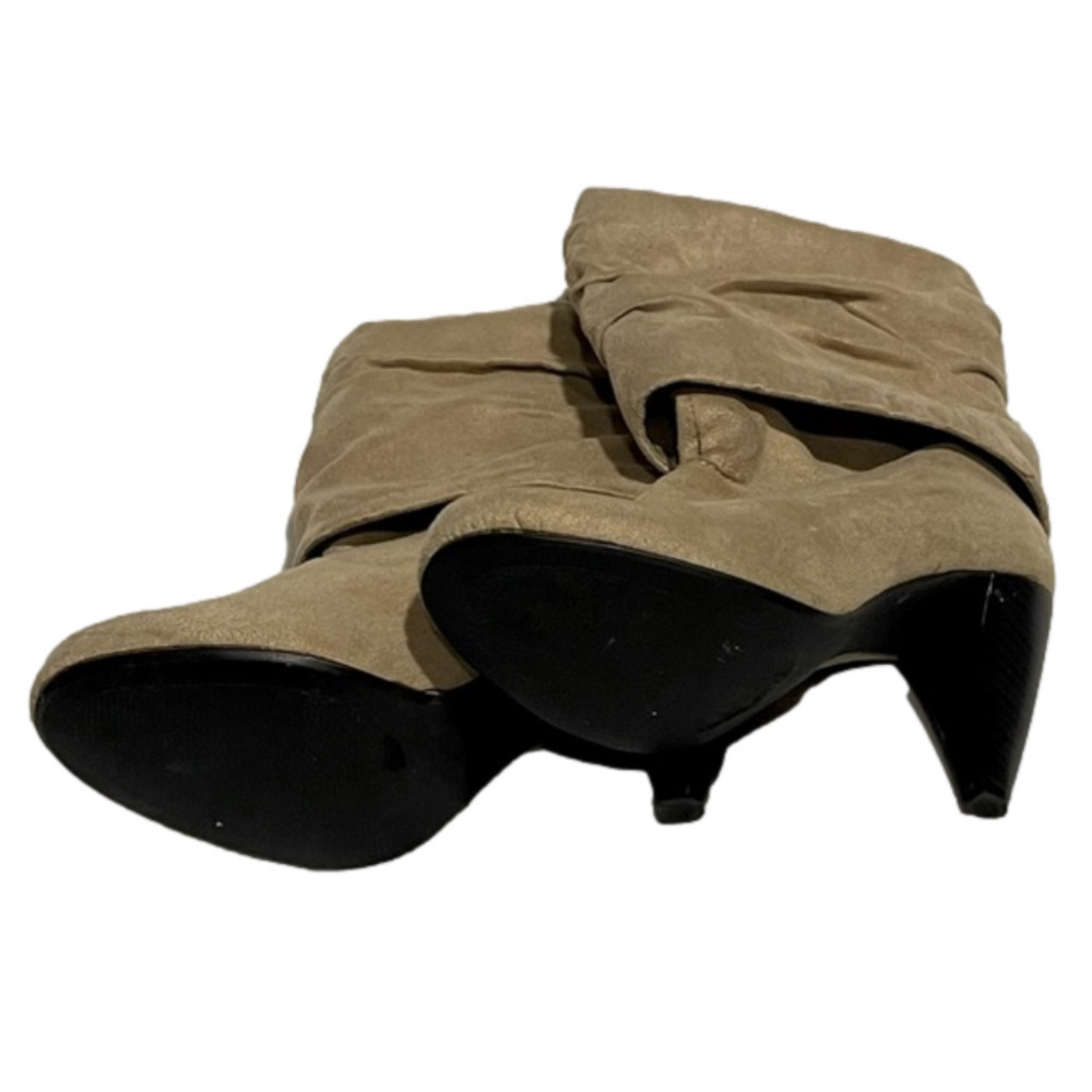 Women’s heeled ‘suede’ boots by Body Central. Size: 6 - Picture 6 of 9